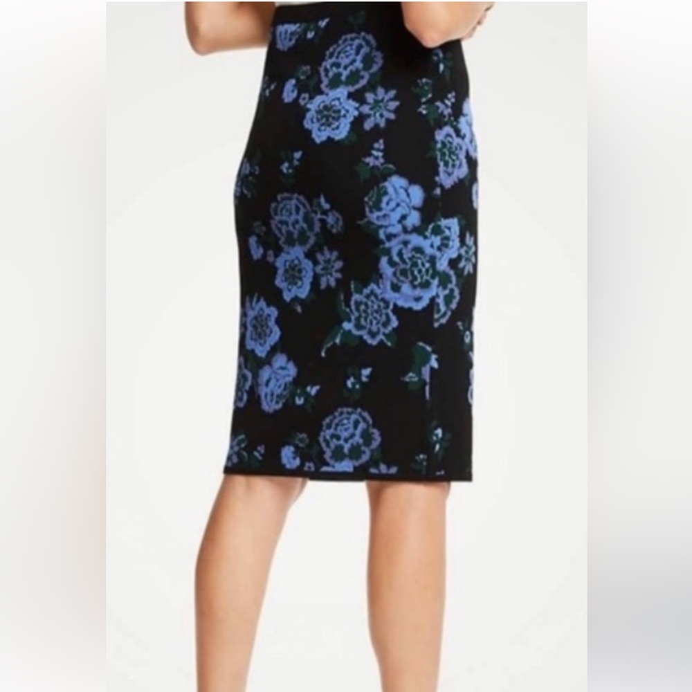 ANN TAYLOR FLORAL STRETCH PENCIL SKIRT